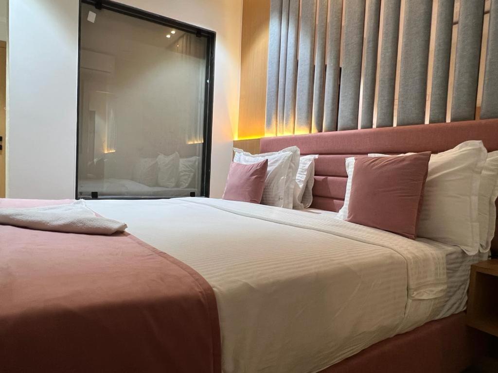Hotel Cozzy Palace Surat Luaran gambar
